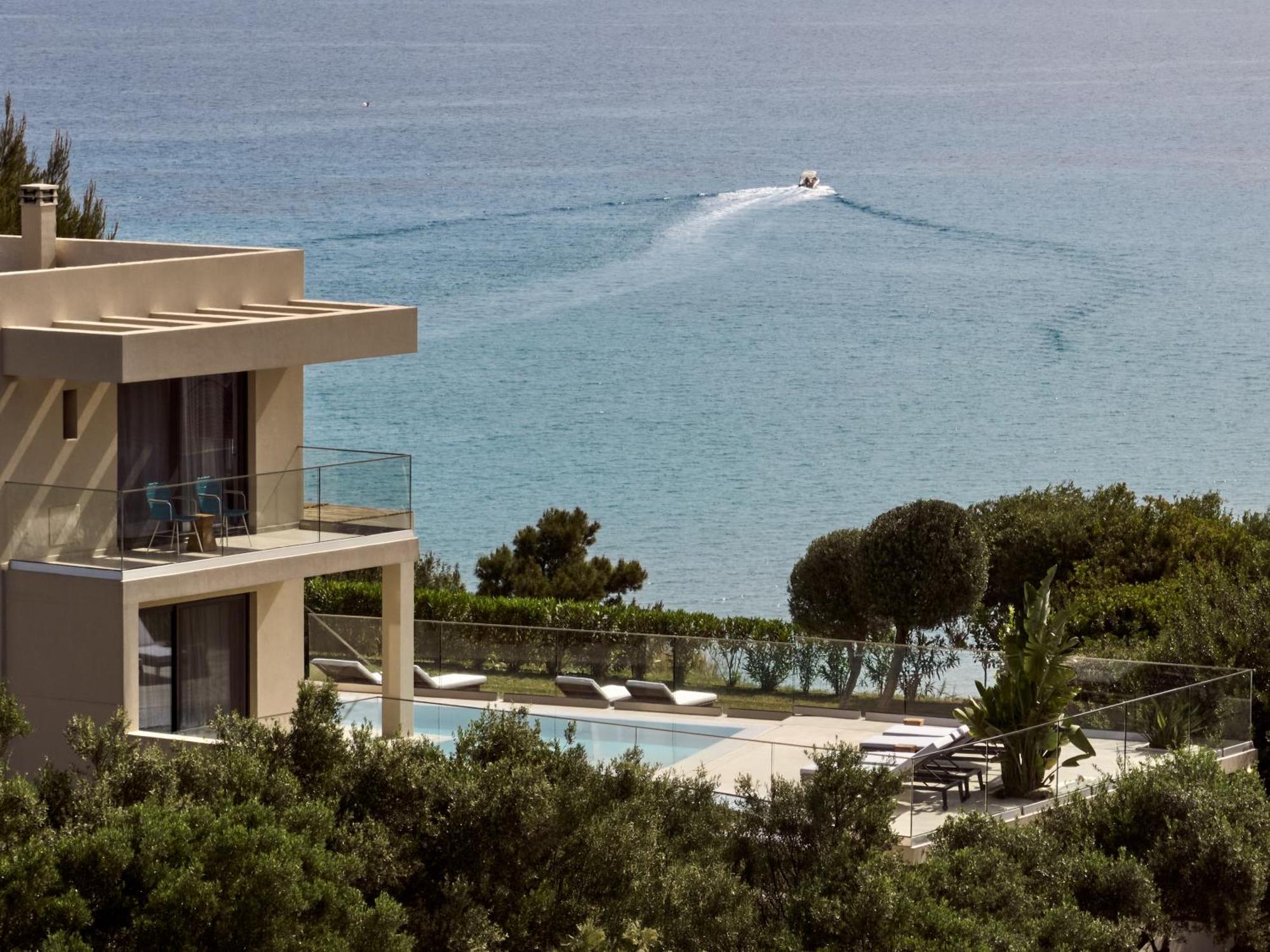 Vila Uparati - Hilltop Sea View Retreat